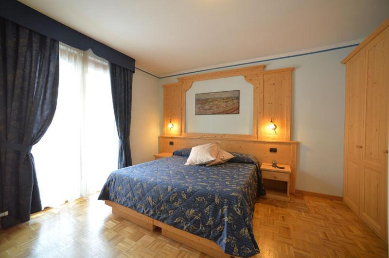 Hotel Canada Pinzolo Buitenkant foto