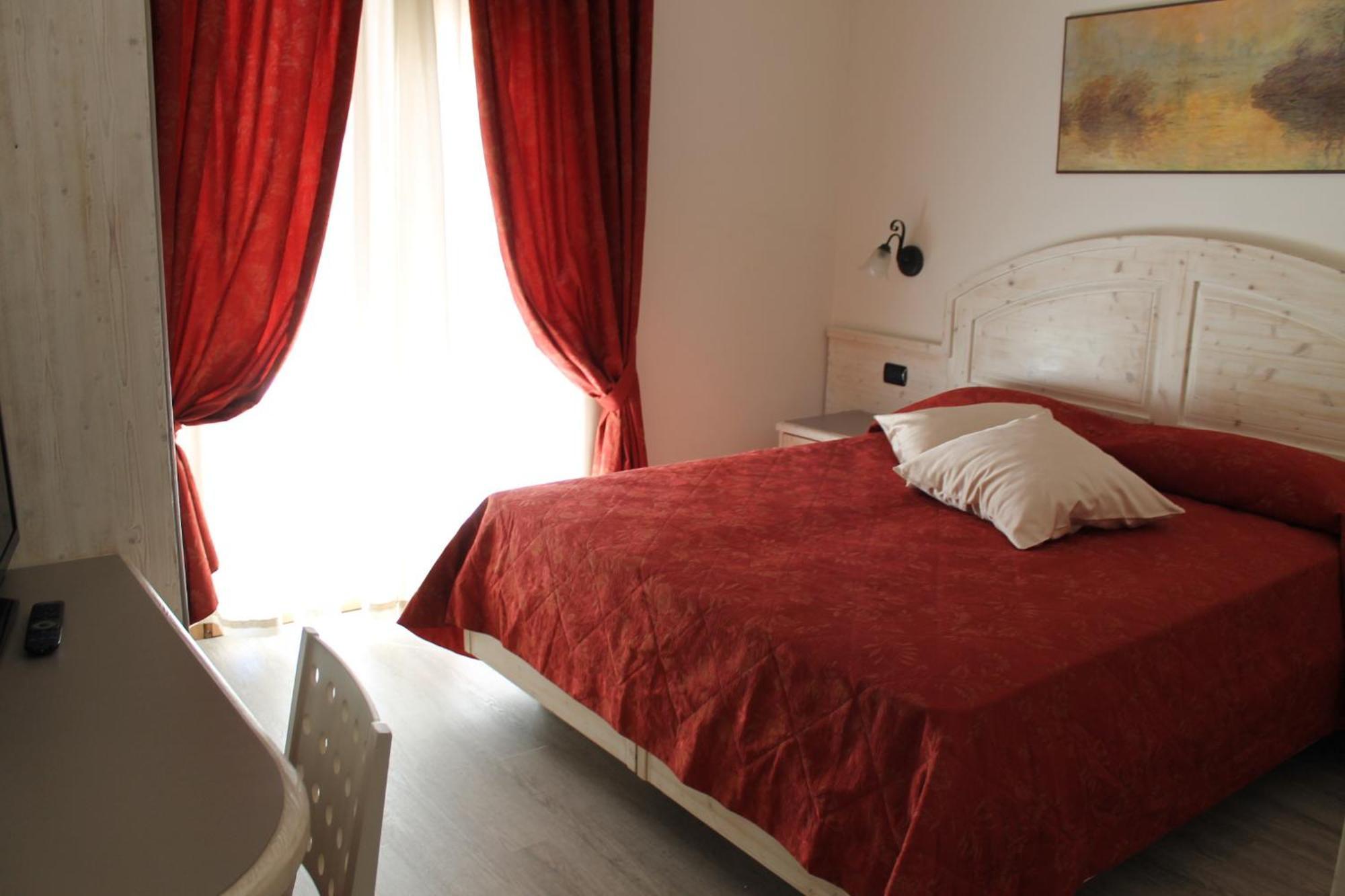Hotel Canada Pinzolo Buitenkant foto
